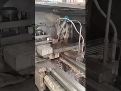 پمپ ورودی میله نفت و پمپ لوله برای تولید نفت در میدان نفت